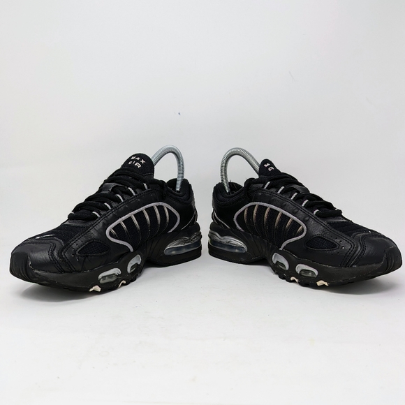 Nike Boys Air Max Tailwind IV BQ9810-002 Black Running Shoes Sneakers Size 4Y - Picture 6 of 9